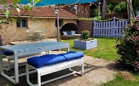 Romantic Bijou Gite With Shared Pool